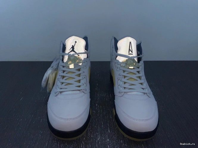One Kick Jordan Maniere Ma FZ5758-004 x WMNS Air A 5 0815